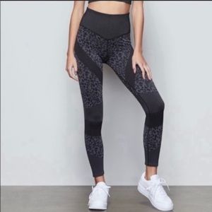 Good American Leopard Print Leggings